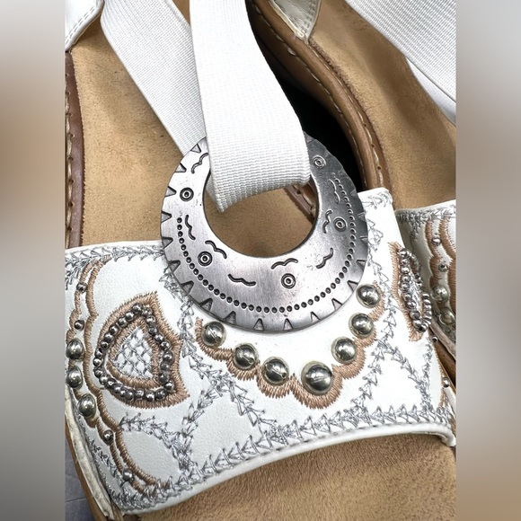 Rieker- Regina White and Tan‎ Sandals with Silver Accents, Size:36 - Picture 2 of 7